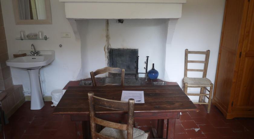 Auberge Des Seguins Buoux Szoba fotó