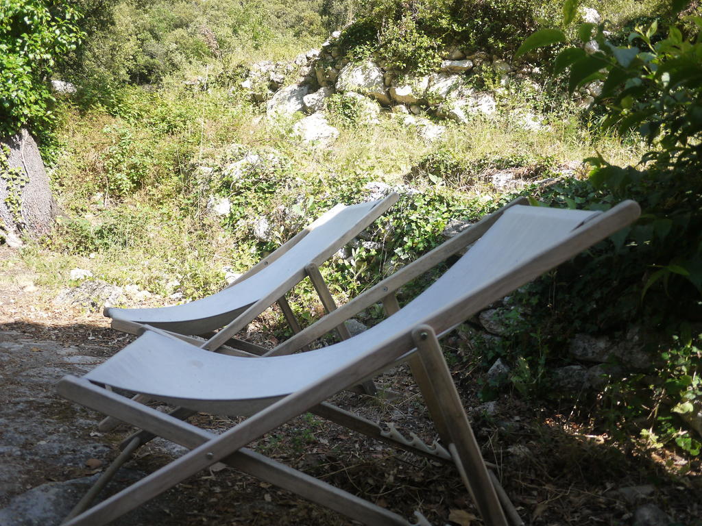 Auberge Des Seguins Buoux Szoba fotó