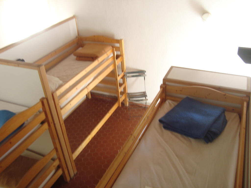 Auberge Des Seguins Buoux Szoba fotó